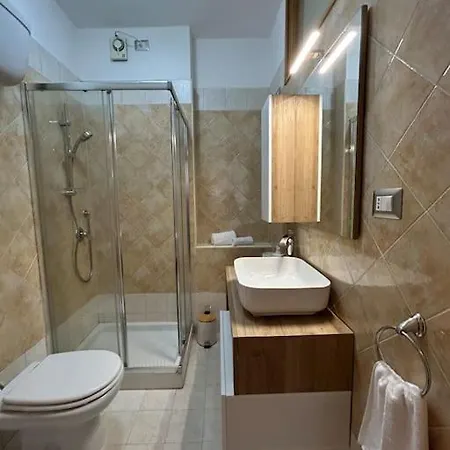 Zizi Apartment